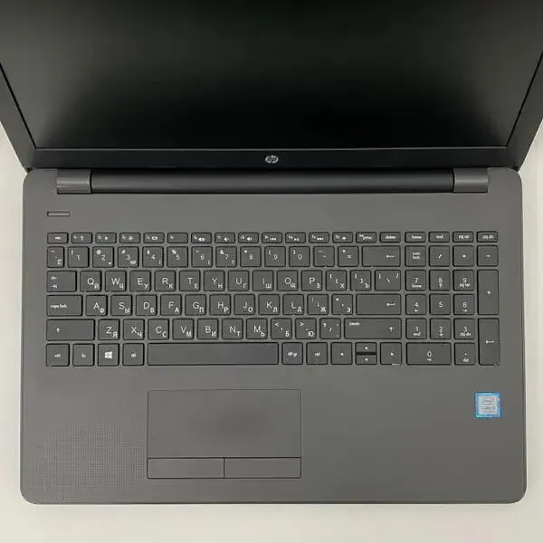 Ноутбук HP 250 G6 / 15.6" (1366x768) TN / Intel Core i5-7200U (2 (4) ядра по 2.5 - 3.1 GHz) / 16 GB DDR4 / 256 GB SSD / Intel HD Graphics 620 / WebCam / HDMI б/в - зображення 3