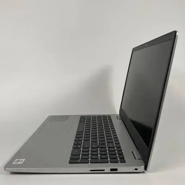 Ультрабук Dell Inspiron 5593 / 15.6" (1920x1080) IPS / Intel Core i5-1035G1 (4 (8) ядра по 1.0 - 3.6 GHz) / 16 GB DDR4 / 256 GB SSD / Intel UHD Graphics / WebCam / HDMI б/в - зображення 5