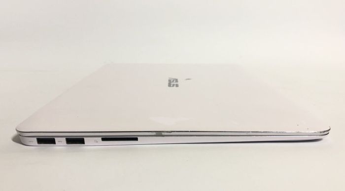 Ультрабук Б-клас Asus ZenBook UX305C / 13.3" (1920x1080) IPS / Intel Core m3-6Y30 (2 (4) ядра по 2.2 GHz) / 8 GB DDR3 / 128 GB SSD / Intel HD Graphics 615 / WebCam / Win 10 Home б/в - зображення 4
