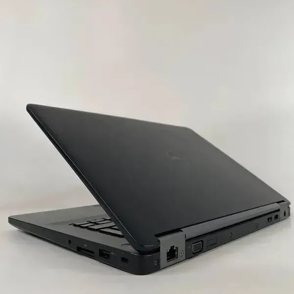 Ноутбук Б-клас Dell Latitude E5470 / 14" (1366x768) TN / Intel Core i3-6100U (2 (4) ядра по 2.3 GHz) / 16 GB DDR4 / 128 GB SSD / Intel HD Graphics 520 / HDMI / WebCam б/в - зображення 6