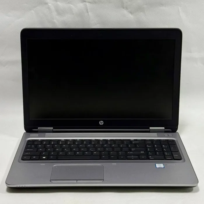 Ноутбук Б-клас HP ProBook 650 G2 / 15.6" (1366x768) TN / Intel Core i5-6300U (2 (4) ядра по 2.4 - 3.0 GHz) / 8 GB DDR4 / 128 GB SSD / Intel HD Graphics 520 / WebCam / Windows 10 Pro б/в - зображення 3