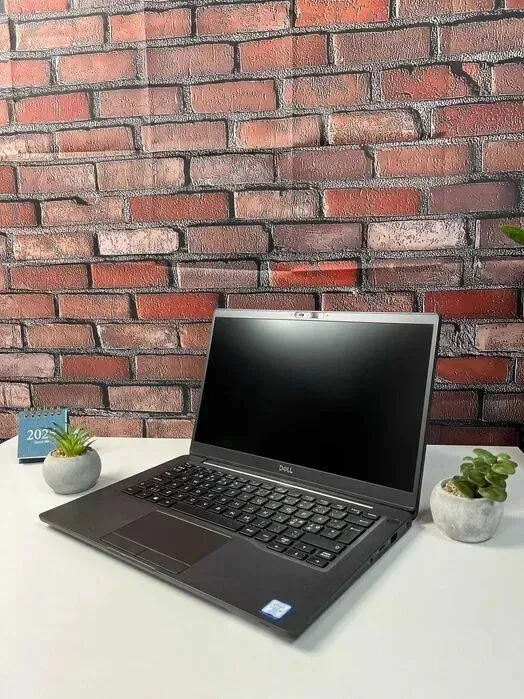 Ультрабук Dell Latitude 7300 / 13.3" (1920x1080) IPS / Intel Core i5-8365U (4 (8) ядра по 1.6 - 4.1 GHz) / 8 GB DDR4 / 256 GB SSD / Intel UHD Graphics 620 / WebCam / Win 10 Pro б/в - зображення 6