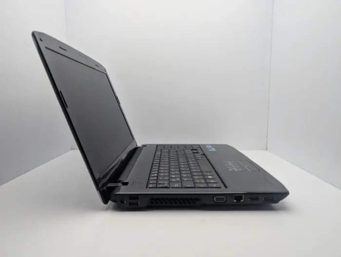 Ноутбук Medion Akoya P6622 / 15.6" (1366x768) TN / Intel Core i3-350M (2 (4) ядра по 2.26 GHz) / 6 GB DDR3 / 320 GB HDD / nVidia GeForce GT 310M, 512 MB GDDR3, 64-bit / WebCam б/в - зображення 4
