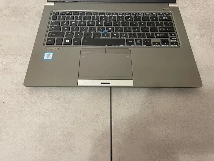 Ультрабук Б-клас Toshiba Portege Z30-C / 13.3" IPS / Core i7-6600U (2(4) ядра по 2.6-3.4GHz) / 8GB DDR3 / 256GB SSD M.2 / HD Graphics 520 / WebCam б/в - зображення 6