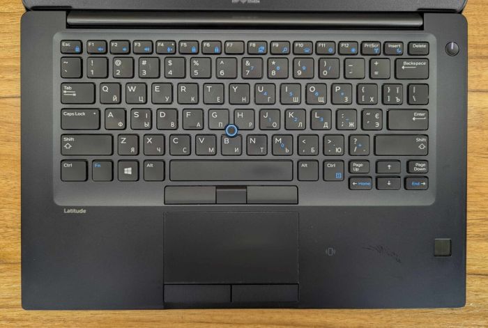 Ультрабук Dell Latitude 7480 / 14" (1920x1080) IPS / Intel Core i7-7600U (2 (4) ядра по 2.8 - 3.9 GHz) / 8 GB DDR4 / 256 GB SSD / Intel HD Graphics 620 / WebCam / HDMI / Windows 10 б/в - зображення 3