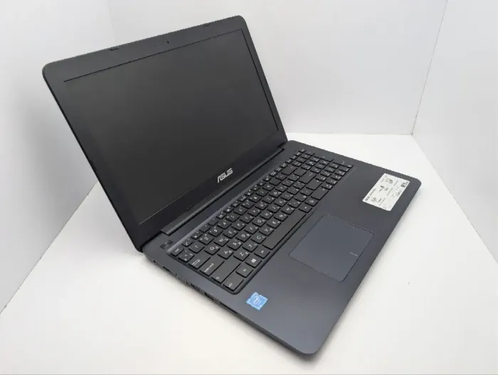 Ноутбук Asus E502M / 15.6" (1366x768) TN / Intel Celeron N2940 (4 ядра по 1.83 - 2.25 GHz) / 4 GB DDR3 / 120 GB SSD / Intel HD Graphics 505 / WebCam б/в - зображення 6