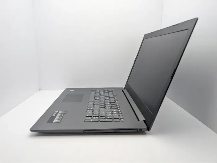 Ноутбук Lenovo V320-17 / 17.3" (1600x900) TN / Intel Core i3-7130U (2 (4) ядра по 2.7 GHz) / 8 GB DDR4 / 240 GB SSD / Intel HD Graphics 620 / WebCam / DVD-ROM б/в - зображення 5