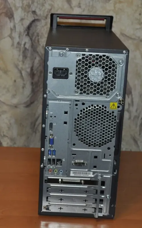 Компьютер Б-клас Lenovo ThinkCentre E73 Tower / Intel Core i5-4570 (2 (4) ядра по 3.2 - 3.6 GHz) / 8 GB DDR3 / 120 GB SSD / Intel HD Graphics 4600 / DVD-ROMб/в - зображення 6