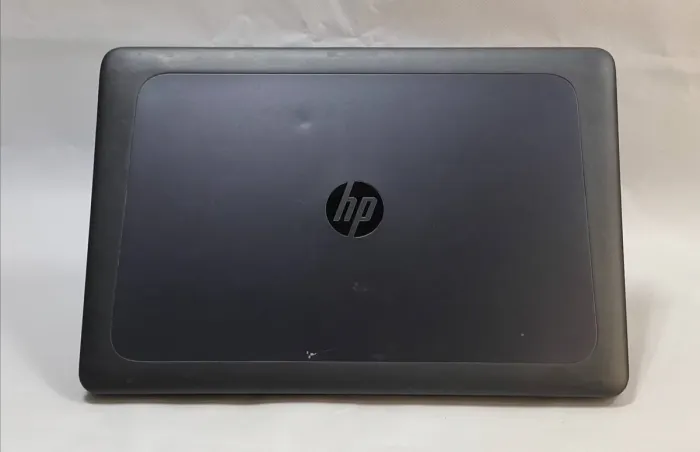 Мобільна робоча станція Б-клас HP ZBook 15u G4 / 15.6" (3840x2160) IPS / Intel Core i7-7500U (2 (4) ядра по 2.7 - 3.5 GHz) / 16 GB DDR4 / 256 GB SSD + 500 GB HDD / AMD Radeon R7 M350, 2 GB GDDR5, 64-bit / WebCam / Windows 10 Pro б/в - зображення 7