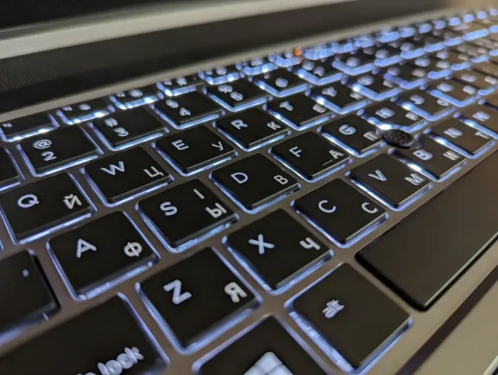 Ноутбук робоча станція HP zBook 15 G5 / 15.6" (1920x1080) IPS / Intel Core i5-8300H (4 (8) ядра по 2.3 - 4.0 GHz) / 16 GB DDR4 / 480 GB SSD / Intel UHD Graphics 630 / TouchID / WebCam / Windows 10 б/в - зображення 6