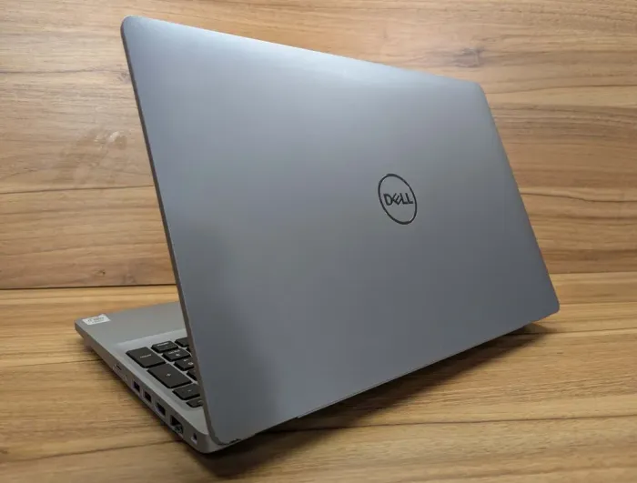 Мобільна робоча станція Dell Precision 3551 / 15.6" (1920x1080) IPS / Intel Core i7-10750H (6 (12) ядер по 2.6 - 5.0 GHz) / 16 GB DDR4 / 512 GB SSD / nVidia Quadro P620, 4 GB GDDR5, 128-bit / WebCam / TouchID / Windows 10 б/в - зображення 7