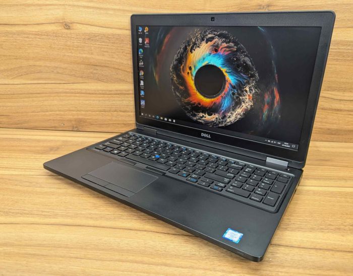 Ноутбук Dell Latitude 5580 / 15.6" (1920x1080) IPS / Intel Core i5-7300U (2 (4) ядра по 2.6 - 3.5 GHz) / 16 GB DDR4 / 240 GB SSD / Intel HD Graphics 620 / WebCam / Windows 10 б/в - зображення 5