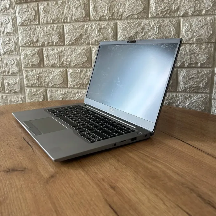Ультрабук Б-клас Dell Latitude 7300 / 13.3" (1920x1080) IPS / Intel Core i5-8365U (4 (8) ядра по 1.6 - 4.1 GHz) / 8 GB DDR4 / 256 GB SSD / Intel UHD Graphics 620 / WebCam б/в - зображення 5