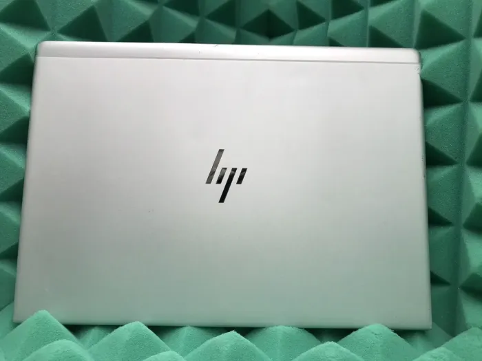 Ультрабук Б-клас HP EliteBook 840 G5 / 14" (1920x1080) IPS / Intel Core i5-8350U (4 (8) ядра по 1.7 - 3.6 GHz) / 16 GB DDR4 / 256 GB SSD M.2 / Intel UHD Graphics 620 / WebCam / Fingerprint / USB 3.1 / HDMI б/в - зображення 5