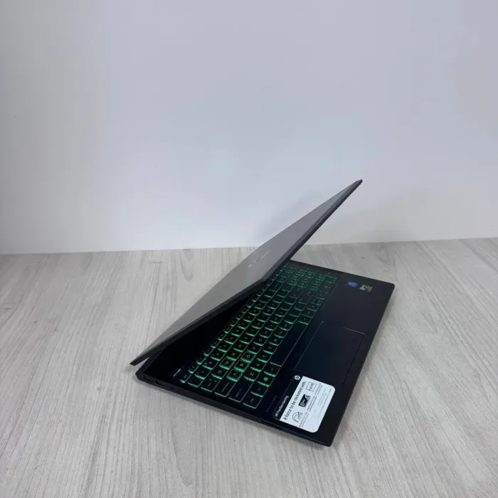 Ігровий ноутбук Б-класу HP Pavilion Gaming 15-cx0058wm / 15,6" (1920x1080) IPS / Intel Core i5-8300H (4 (8) ядра по 2,3 - 4,0 ГГц) / 8 ГБ DDR4 / 256 ГБ SSD / nVidia GeForce GTX 1050, 4 ГБ GDDR5, 128-біт / WebCam б/в - зображення 9