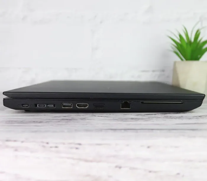 Ноутбук Lenovo ThinkPad L580 / 15.6" (1920x1080) IPS / Intel Core i5-8250U (4 (8) ядра по 1.6 - 3.4 GHz) / 8 GB DDR4 / 240 GB SSD M.2 / Intel UHD Grphics 620 / WebCam б/в - зображення 4