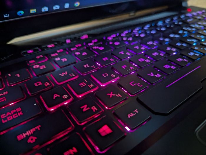 Ігровий ноутбук Asus GL503VD / 15,6" (1920x1080) IPS / Intel Core i7-7700HQ (4 (8) ядра по 2,8 - 3,8 ГГц) / 16 ГБ DDR4 / 256 ГБ SSD + 1000 ГБ HDD / nVidia GeForce GTX 1050, 4 ГБ GDDR5, 128-біт / WebCam / Windows 10 б/в - зображення 6