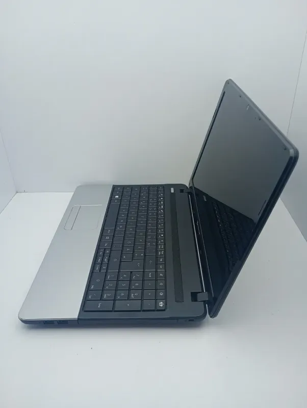 Ноутбук Acer E1-531 / 15.6" (1366x768) TN / Intel Core i5-3210M (2 (4) ядра по 2.5 - 3.1 GHz) / 8 GB DDR3 / 500 GB HDD / Intel HD Graphics / WebCam б/в - зображення 4