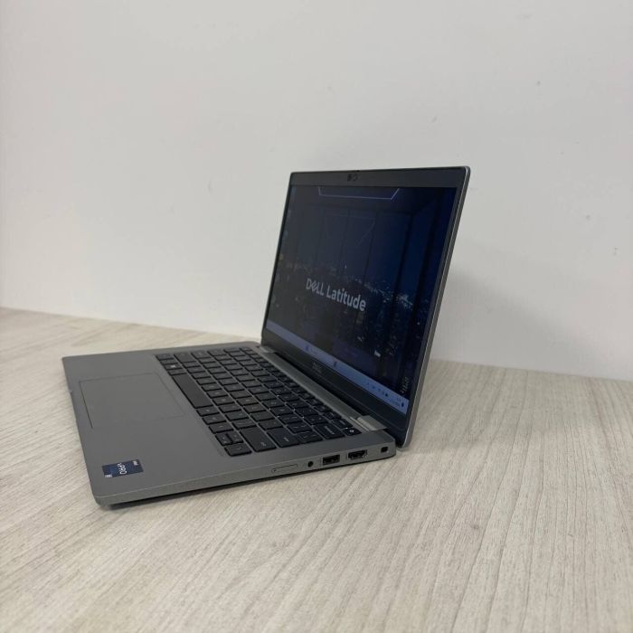 Ультрабук Dell Latitude 5330 / 13.3" (1920x1080) IPS / Intel Core i7-1265U (10 (12) ядер по 3.6 - 4.8 GHz) / 32 GB DDR4 / 512 GB SSD / Intel Iris X Graphics / WebCam б/в - зображення 6