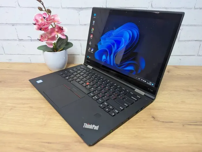 Ноутбук Б-клас Lenovo ThinkPad X1 Yoga (2rd Gen) / 14" (1920x1080) TN / Intel Core i5-7200U (2 (4) ядра по 2.5 - 3.1 GHz) / 8 GB DDR3 / 256 GB SSD / Intel HD Graphics 620 / WebCam б/в - зображення 8