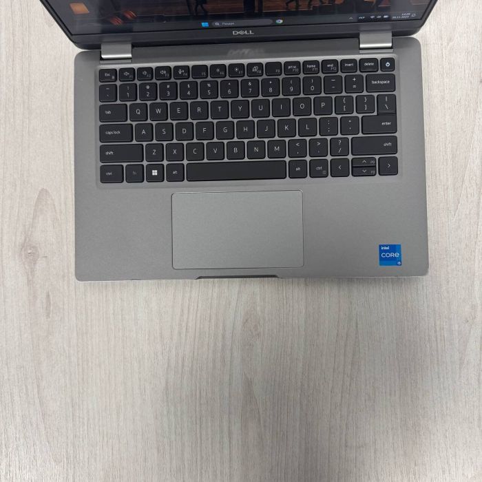 Ультрабук Б-клас Dell Latitude 5320 / 13.3" (1920x1080) IPS / Intel Core i5-1145G7 (4 (8) ядра по 2.6 - 4.4 GHz) / 16 GB DDR4 / 128 GB SSD / Intel Iris Xe Graphics / WebCam б/в - изображение 3