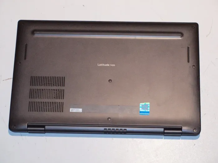 Ультрабук Dell Latitude 7420 / 14" (1920x1080) IPS / Intel Core i7-1185G7 (4 (8) ядра по 3.0 - 4.8 GHz) / 16 GB DDR4 / 512 GB SSD / Intel Iris Xe Graphics / WebCam б/в - зображення 10