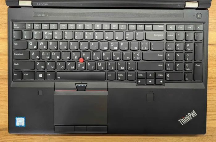Мобільна робоча станція Lenovo ThinkPad P51 / 15.6" (1920x1080) IPS / Intel Core i7-7820HQ (4 (8) ядра по 2.9 - 3.9 GHz) / 32 GB DDR4 / 512 GB SSD / nVidia Quadro M2200, 4 GB GDDR5, 128-bit / WebCam / Fingerprint / Windows 10 б/в - зображення 3