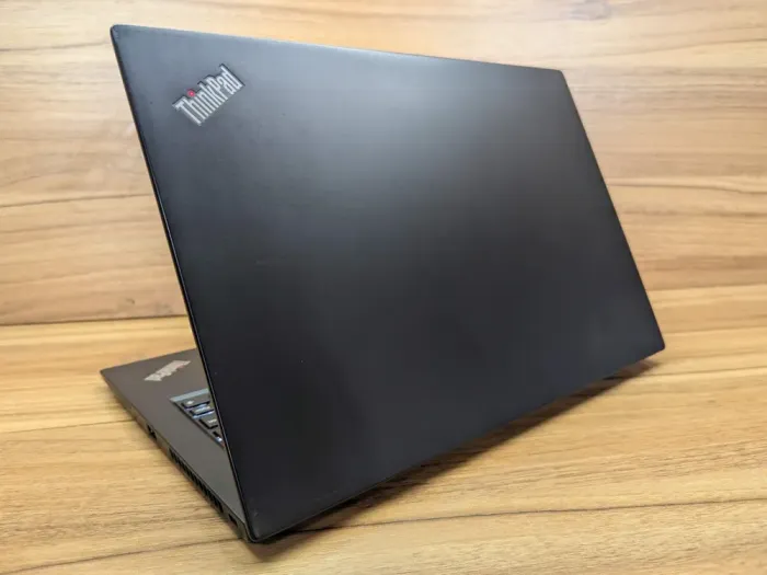 Ультрабук Lenovo ThinkPad T480s / 14" (1920x1080) IPS Touch / Intel Core i7-8650U (4 (8) ядра по 1.9 - 4.2 GHz) / 24 GB DDR4 / 480 GB SSD / Intel UHD Graphics 620 / WebCam / TouchID / Windows 10 б/в - зображення 7