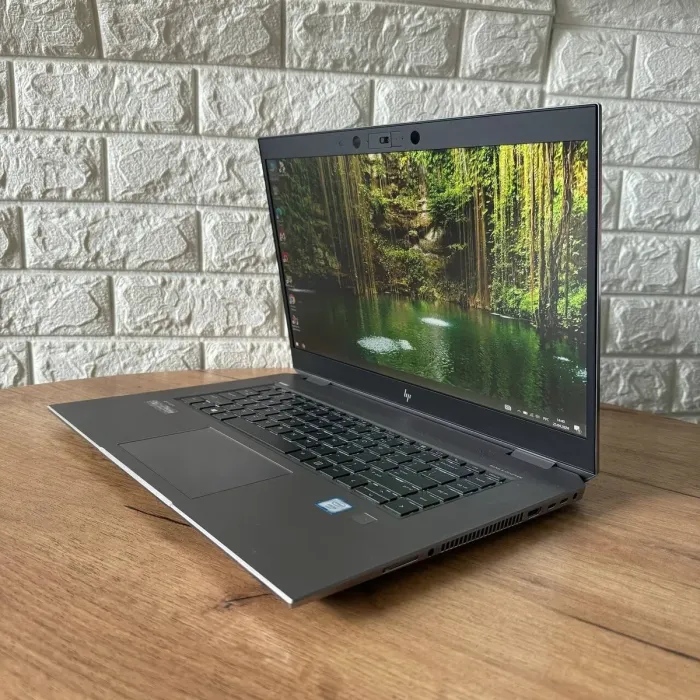 Мобільна робоча станція HP ZBook Studio G5 / 15.6" (1920x1080) IPS / Intel Xeon E-2176M (6 (12) ядер по 2.7 - 4.4 GHz) / 16 GB DDR4 / 512 GB SSD / nVidia Quadro P1000, 4 GB DDR5, 128-bit / WebCam б/в - зображення 5