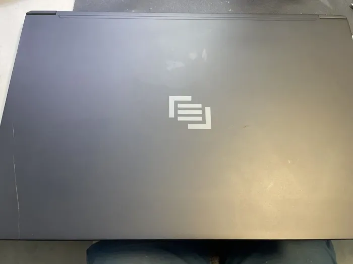 Ігровий ноутбук MainGear Vector Pro MG-VCP17I-3080 / 17.3" (1920x1080) IPS / Intel Core i7-11800H (8 (16) ядер по 2.3 - 4.6 GHz) / 32 GB DDR4 / 960 GB SSD / nVidia GeForce RTX 3080, 16 GB GDDR6, 256-bit / WebCam б/в - зображення 6