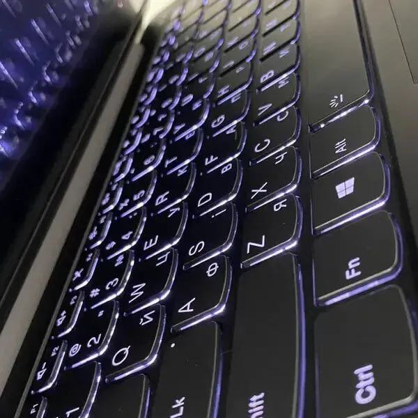 Ультрабук Б-клас Lenovo IdeaPad 5 14ITL05 / 14" (1920x1080) IPS / Intel Core i5-1135G7 (4 (8) ядра по 4.2 GHz) / 16 GB DDR4 / 512 GB SSD / Intel Iris Xe Graphics / WebCam / HDMI б/в - зображення 6