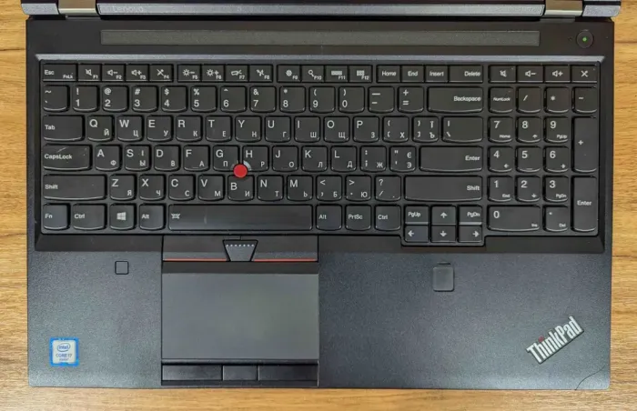 Мобільна робоча станція Б-класу Lenovo ThinkPad P50 / 15.6" (1920x1080) IPS / Intel Core i7-6700HQ (4 (8) ядра по 2,6 - 3,5 ГГц) / 32 ГБ DDR4 / 512 ГБ SSD / nVidia Quadro M1000M, 2 ГБ DDR3, 128-біт / Fingerprint / WebCam / Windows 10 б/в - зображення 4