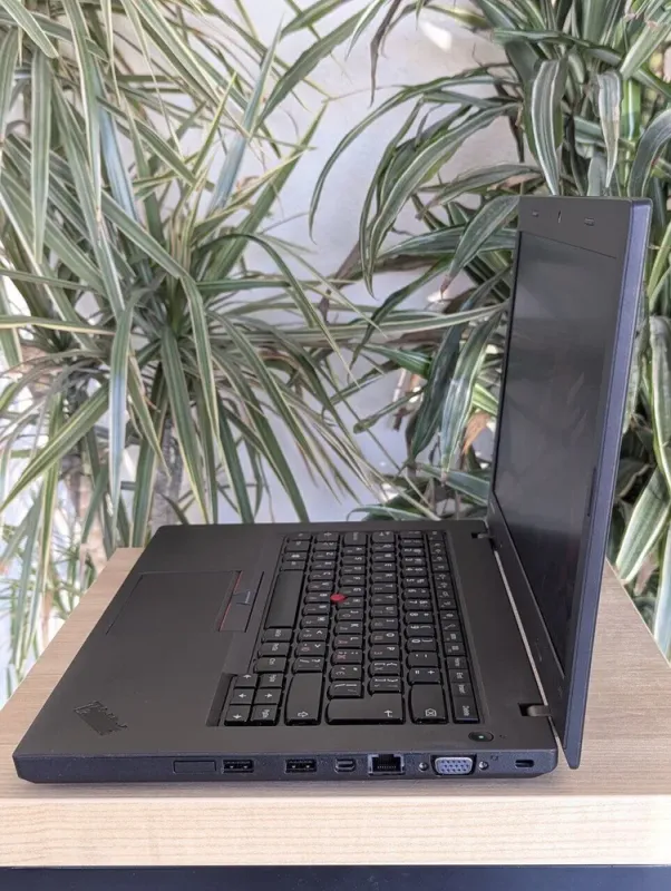 Ноутбук Б-клас Lenovo ThinkPad L450 / 14" (1366x768) TN / Intel Core i3-5005U (2 (4) ядра по 2.0 GHz) / 8 GB DDR3 / 128 GB SSD / Intel HD Graphics 5500 / WebCam / VGA б/в - зображення 8