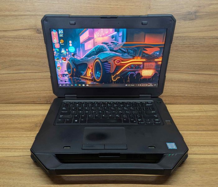 Захищений ноутбук Dell Latitude 14 Rugged 5414 / 14" (1920x1080) IPS / Intel Core i7-6600U (2 (4) ядра по 2.6 - 3.4 GHz) / 16 GB DDR4 / 512 GB SSD / Intel HD Graphics 520 / Fingerprint / Windows 10 б/в - зображення 2