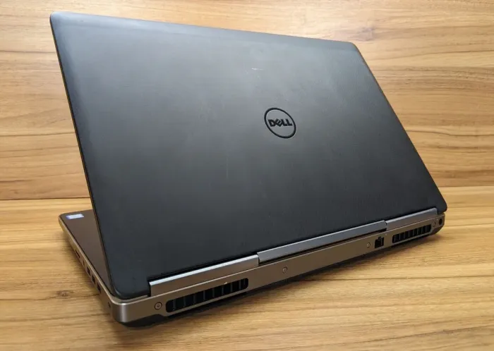 Мобільна робоча станція Dell Precision 7720 / 17.3" (1920x1080) IPS / Intel Core i7-6920HQ (4 (8) 2.9 - 3.8 GHz) / 40 GB DDR4 / 480 GB SSD / nVidia Quadro P3000, 6 GB GDDR5, 192-bit / WebCam / Windows 10 б/в - зображення 6