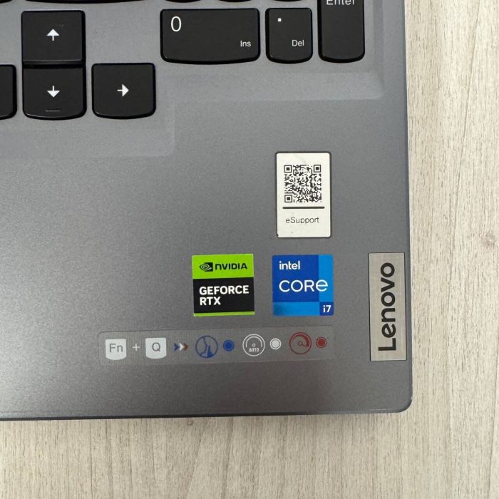 Ігровий ноутбук Б-класу Lenovo Legion 5 16IRX9 / 16" (2560x1600) IPS / Intel Core i7-14700HX (20 (28) ядра по 1,5 - 5,5 ГГц) / 32 ГБ DDR5 / 1000 ГБ SSD NVMe / nVidia GeForce RTX 4070, 8 ГБ GDDR6, 128-біт / WebCam б/в - зображення 3