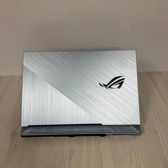 Ігровий ноутбук Б-клас Asus ROG Strix G17 G731GU / 17.3" (1920x1080) IPS / Intel Core i7-9750H (6 (12) ядер по 2.6 - 4.5 GHz) / 16 GB DDR4 / 1000 GB SSD NVMe / nVidia GeForce GTX 1660 Ti, 6 GB GDDR6, 192-bit / WebCam б/в - зображення 3