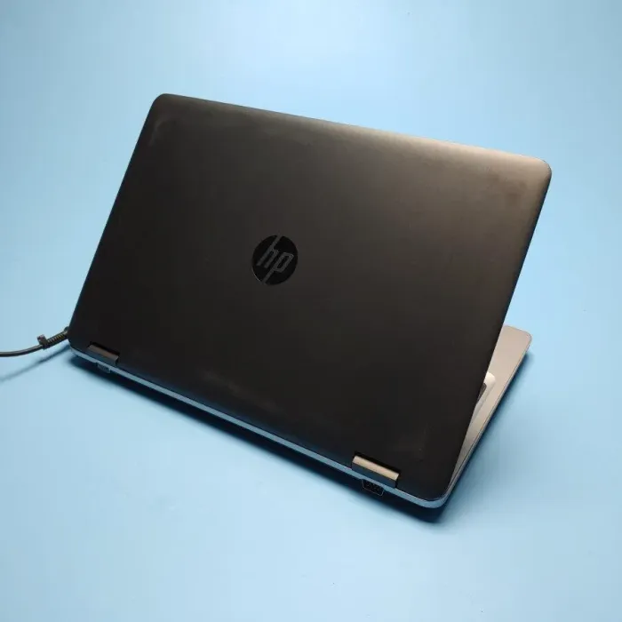 Ноутбук Б-клас HP ProBook 650 G2 / 15.6" (1366x768) TN / Intel Core i5-6300U (2 (4) ядра по 2.4 - 3.0 GHz) / 8 GB DDR4 / 480 GB SSD / AMD Radeon R7 M365X, 2 GB GDDR5, 128-bit / WebCam / Win 10 Pro б/в - зображення 3