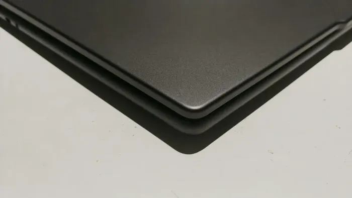 Ультрабук-трансформер Lenovo Yoga 7 16ARP8 / 16" (1920x1080) IPS Touch / AMD Ryzen 5 7535U (6 (12) ядер по 2.9 - 4.55 GHz) / 8 GB DDR5 / 512 GB SSD / AMD Radeon 660M / WebCam б/в - зображення 8