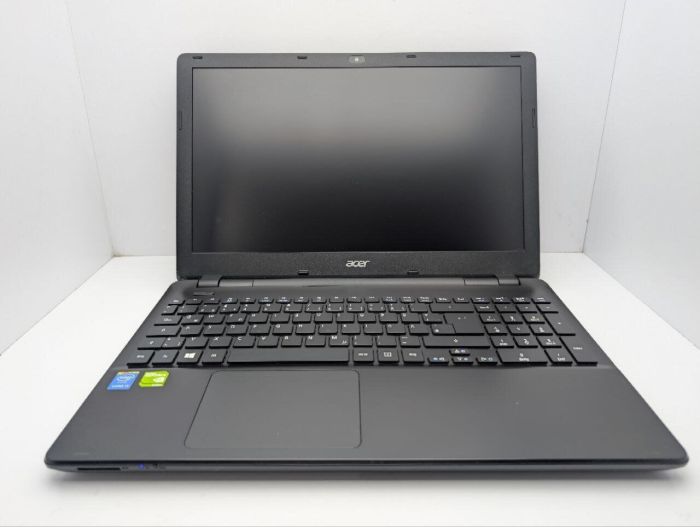 Ноутбук Acer Aspire E5-571G / 15.6" (1366x768) TN / Intel Core i3-4005U (2 (4) ядра по 1.7 GHz) / 6 GB DDR3 / 500 GB HDD / nVidia GeForce 820M, 1 GB GDDR3, 64-bit / WebCam / DVD-ROM б/в - зображення 3