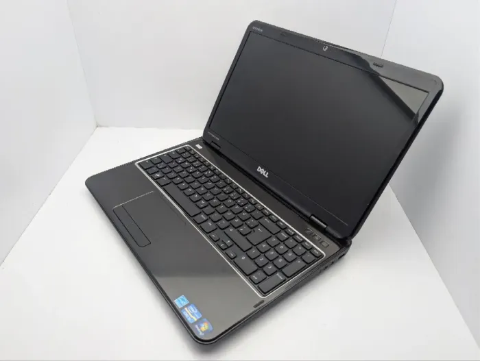 Ноутбук Dell Inspiron N5110 / 15.6" (1366x768) TN / Intel Core i5-2410M (2 (4) ядра по 2.3 - 2.9 GHz) / 6 GB DDR3 / 320 GB HDD / AMD Radeon HD 6470M, 512 MB GDDR3, 64-bit / WebCam / DVD-ROM б/в - зображення 7