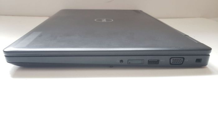 Мобільна робоча станція Б-класу Dell Precision 3520 / 15,6" (1920x1080) IPS / Intel Xeon E3-1505M v6 (4 (8) ядра по 3.0 - 4.0 GHz) / 16 GB DDR4 / 512 GB SSD M.2 / nVidia Quadro M620, 2 GB GDDR5, 128-bit / WebCam б/в - зображення 5