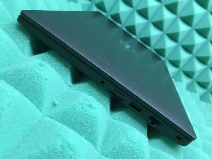 Ультрабук Б-клас Dell Latitude 7480 / 14" (1920x1080) IPS / Intel Core i7-6600U (2 (4) ядра по 2.6 - 3.4 GHz) / 8 GB DDR4 / 256 GB SSD M.2 / Intel HD Graphics 520 / WebCam / HDMI б/в - зображення 8