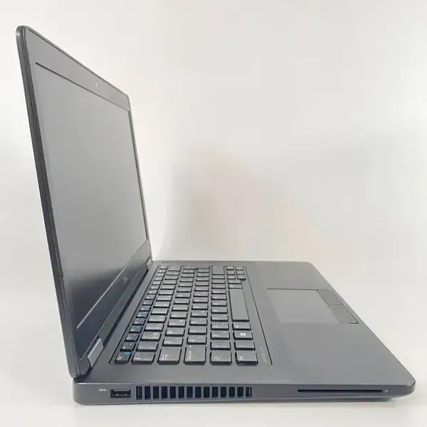 Ноутбук Б-клас Dell Latitude E5470 / 14" (1366x768) TN / Intel Core i3-6100U (2 (4) ядра по 2.3 GHz) / 16 GB DDR4 / 128 GB SSD / Intel HD Graphics 520 / HDMI / WebCam б/в - зображення 4