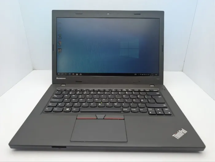 Ноутбук Б-клас Lenovo ThinkPad L450 / 14" (1366x768) TN / Intel Core i3-5005U (2 (4) ядра по 2.0 GHz) / 8 GB DDR3 / 500 GB HDD / Intel HD Graphics 5500 / WebCam б/в - зображення 2