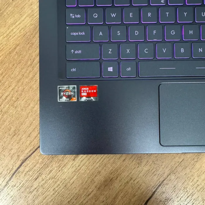 Ігровий ноутбук Б-клас MSI Delta 15 A5EFK / 15.6" (1920x1080) IPS / AMD Ryzen 7 5800H (8 (16) ядер по 3.2 - 4.4 GHz) / 16 GB DDR4 / 512 GB SSD / AMD Radeon RX 6700M, 10 GB GDDR6, 160-bit / WebCam б/в - зображення 8