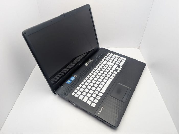 Ноутбук Sony Vaio EJ2M1E / 17.3" (1600x900) TN / Intel Core i5-2430M (2 (4) ядра по 2.4 - 3.0 GHz) / 8 GB DDR3 / 640 GB HDD / nVidia GeForce 410M, 1 GB GDDR3, 64-bit / WebCam / DVD-ROM б/в - изображение 6