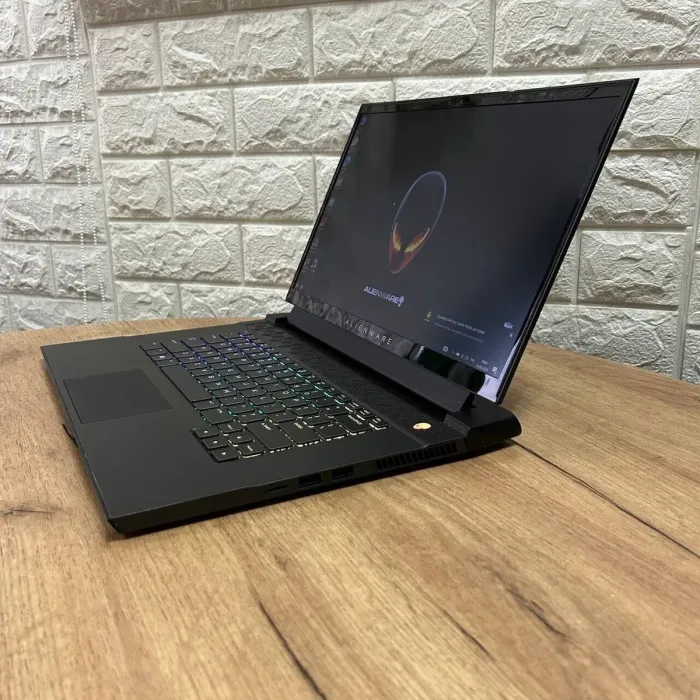 Ігровий ноутбук Б-клас Dell Alienware m15 R3 / 15.6" (1920x1080) IPS / Intel Core i7-10750H (6 (12) ядер по 2.6 - 5.0 GHz) / 16 GB DDR4 / 512 GB SSD / nVidia GeForce RTX 2060, 6 GB GDDR6, 192-bit / WebCam б/в - зображення 5