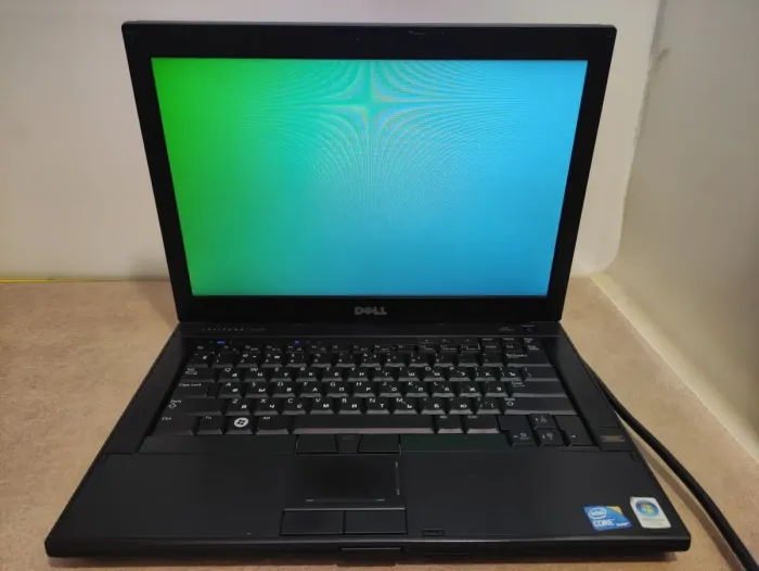 Ноутбук Dell Latitude E6410 / 14" (1280x800) TN / Intel Core i5-560M (2 (4) ядра по 2.66 - 3.2 GHz) / 4 GB DDR3 / 120 GB SSD / Intel HD Graphics / DVD-RW / АКБ не тримає б/в - зображення 2