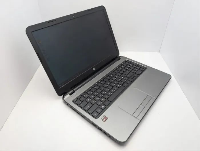Ноутбук HP 15 g003sr / 15.6" (1366x768) TN / AMD A8-6410 (4 ядра по 2.0 - 2.4 GHz) / 8 GB DDR3 / 128 GB SSD / AMD Radeon R5 Graphics / WebCam / DVD-ROM б/в - зображення 6